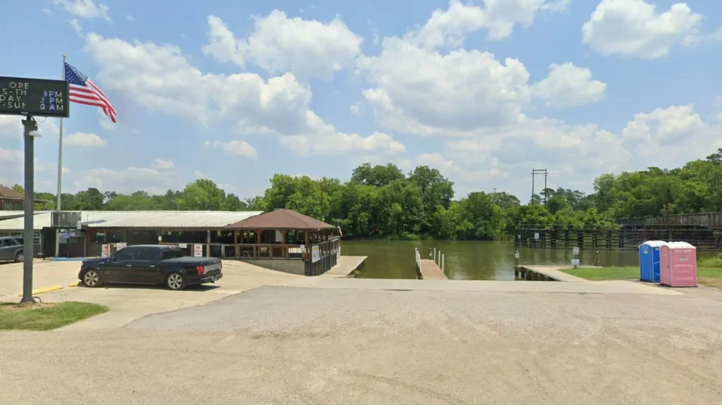 freds on the river port vincent portable storage